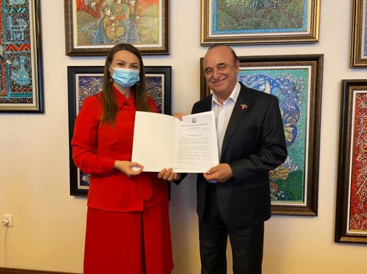 Qənirə Paşayeva Yaqub Zurufçu ilə görüşüb Qənirə Paşayeva Yaqub Zurufçu ilə görüşüb