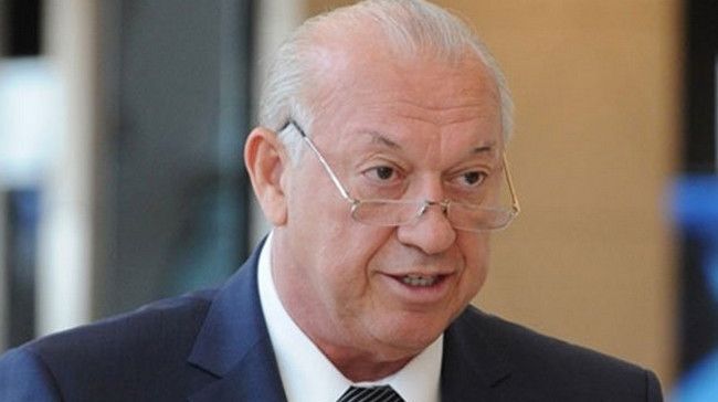 “İdeal”ın keçmiş sahibinin anası: “Oğlumu azğınlaşmış məmurlar parçalayıb məhv edir” “İdeal”ın keçmiş sahibinin anası: “Oğlumu azğınlaşmış məmurlar parçalayıb məhv edir”