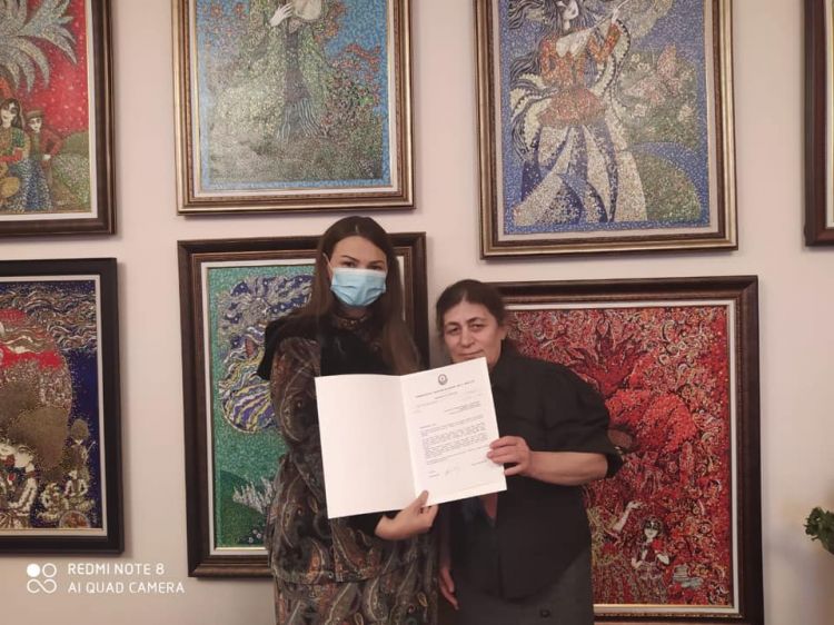 Qənirə Paşayeva Sevil Gültəni təbrik etdi -  FOTO