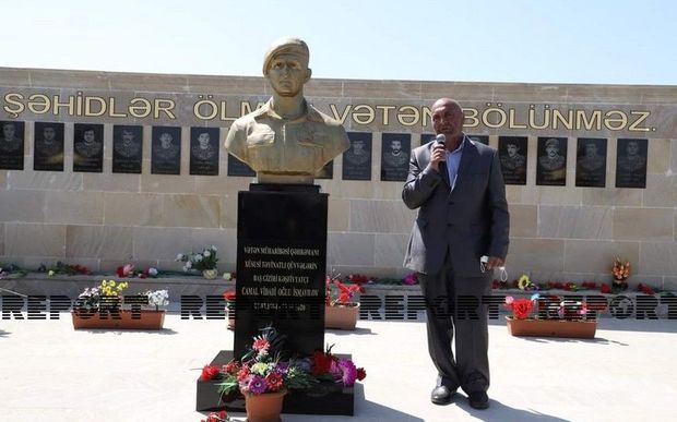 Neftçalada Vətən Müharibəsi şəhidinin büstünün açılışı olub -  FOTO