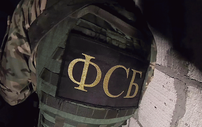 Ukraynanın Sankt-Peterburqdakı konsulu saxlanıldı