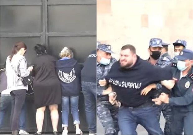 Ermənistanda müxaliflər özlərini hökumət binasına qandalladılar -  VİDEO