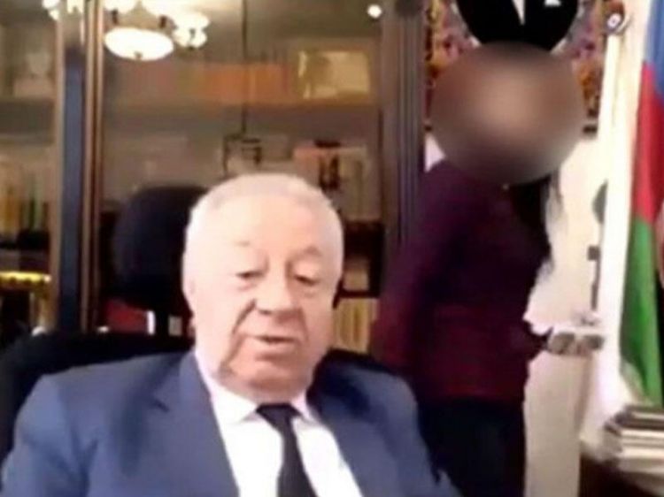 Hüseynbala Mirələmovla görüntüləri yayılan qadın da YAP-dan çıxarıldı