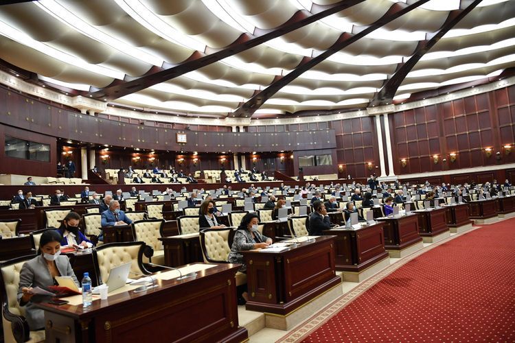Mərkəzi Seçki Komissiyasının üzvləri və əvəzedici üzvləri seçilib -  YENİLƏNİB