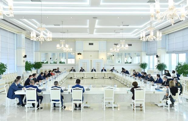 Əmək və sosial siyasət komitəsində dinləmə keçirilib