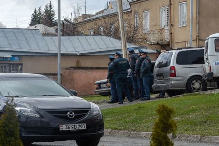 İrəvanda atışma: Yaralılar arasında bələdiyyə başçıları da var