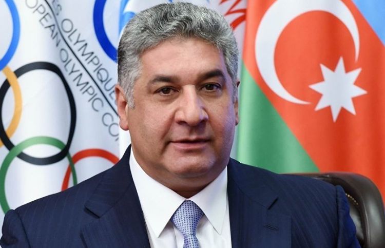 Müdafiə Nazirliyinin rəhbərliyi Azad Rəhimovun vəfatı ilə bağlı başsağlığı verib
