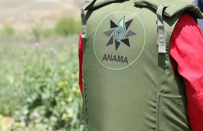 Düşmən tank əleyhinə minaların üzərində piyada minaları basdırıb -  ANAMA