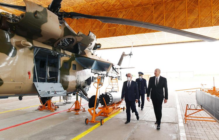 İlham Əliyev Naxçıvanda hərbi aerodromunun açılışında iştirak edib -  Yenilənib