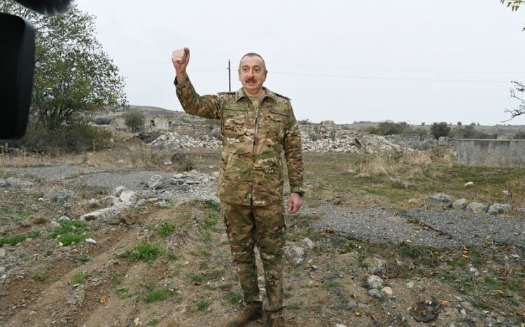 Prezident: "44 günün hər bir günündə şəhidlər verirdik, qan tökürdük..."