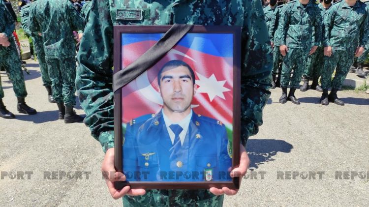 İranla sərhəddə şəhid olan gizir Qubada dəfn edilib -  FOTO - Yenilənib