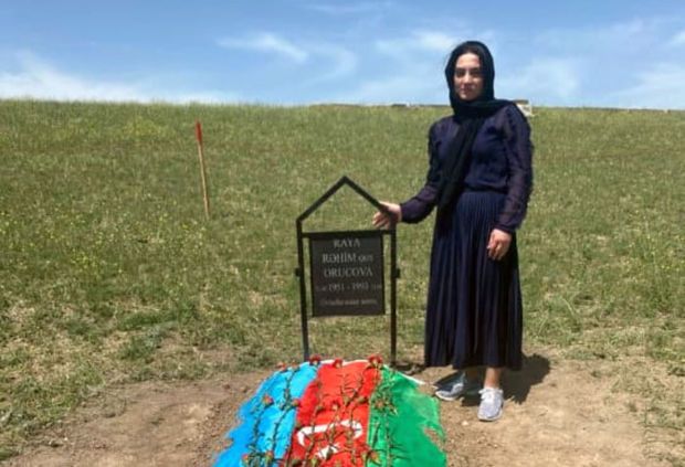 Raquf Orucovun anasının məzarı tapıldı -  FOTO