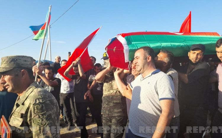 Şəhidin nəşi doğulduğu rayona gətirilib -  FOTO