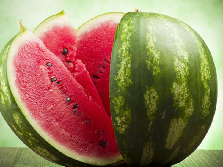 Mayda satılan qarpız nə qədər keyfiyyətlidir? - VİDEO Mayda satılan qarpız nə qədər keyfiyyətlidir? - VİDEO