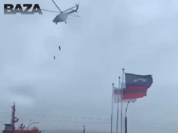 Rusiyalı təlimçilər helikopterdən yerə çırpıldı -  ANBAAN VİDEO Rusiyalı təlimçilər helikopterdən yerə çırpıldı -  ANBAAN VİDEO