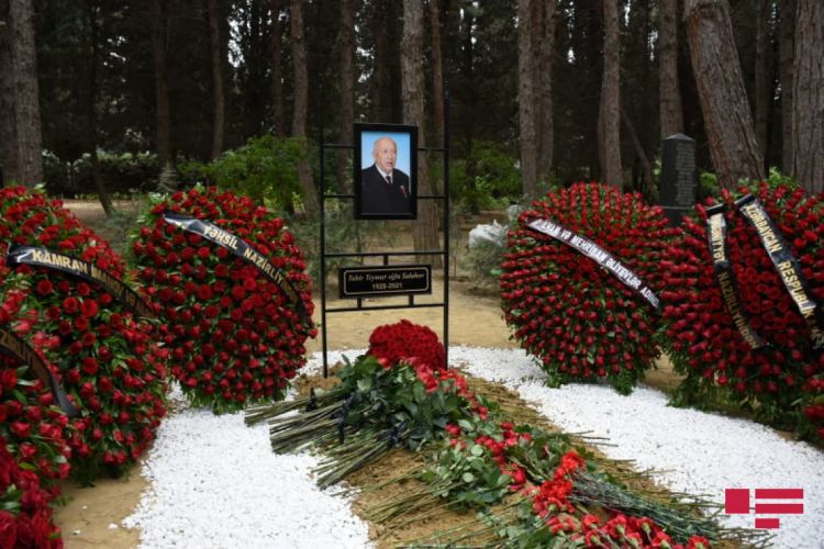 Xalq rəssamı Tahir Salahov I Fəxri Xiyabanda dəfn olunub -  FOTO