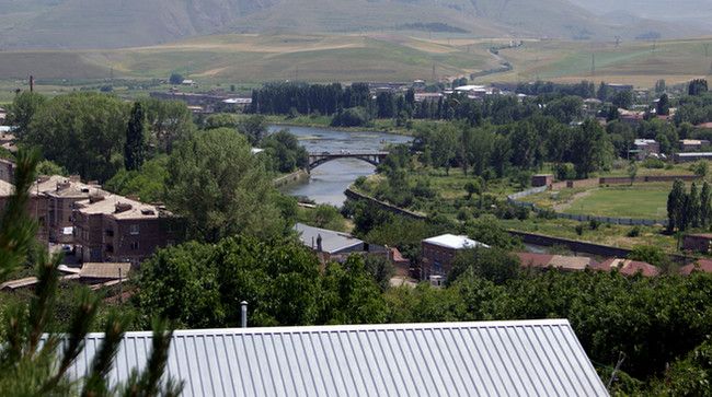 Azərbaycan qüvvələri Zəngəzurda Bazarçaya da yaxınlaşıb -  Ermənistan mətbuatı