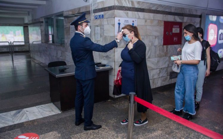 Metrodan istifadə edən sərnişinlərin hərarəti yoxlanılacaq
