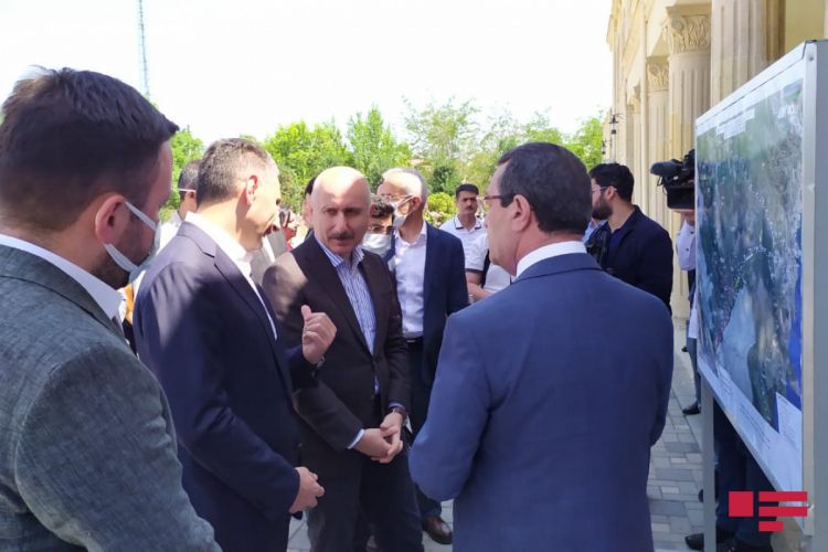 Türkiyəli nazir işğaldan azad edilmiş Füzuli rayonuna səfər edib - VİDEO - YENİLƏNİB Türkiyəli nazir işğaldan azad edilmiş Füzuli rayonuna səfər edib - VİDEO - YENİLƏNİB