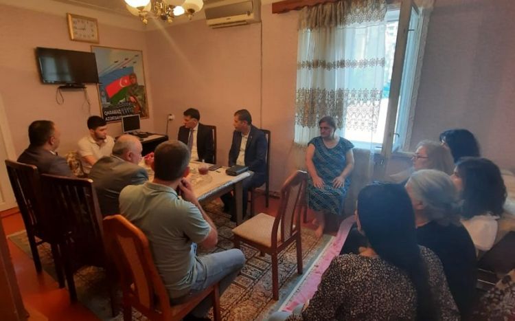Qazilərə dəstək məqsədilə görüşlərə başlanılıb -  FOTO