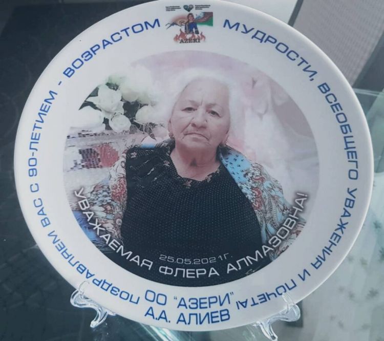 Əlağa Şıxlinskinin nəslinin davamçısı Flüra Şıxlinskayanın 90 yaşı tamam olub