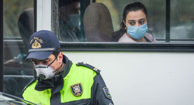 Avtobusda maska taxmayanlara rəsmi müraciət:  "Bu o demək deyil ki..."