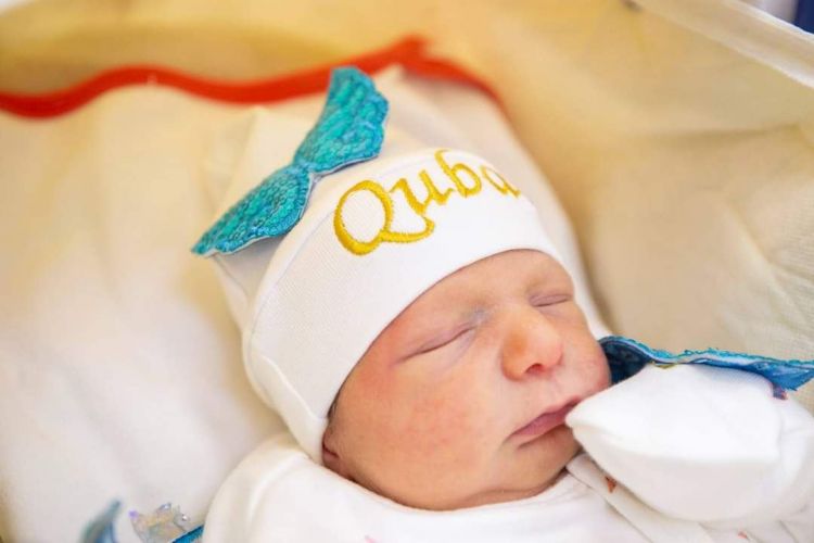 3 şəhidin yeni doğulan körpəsinin adına hesab açıldı -  FOTO