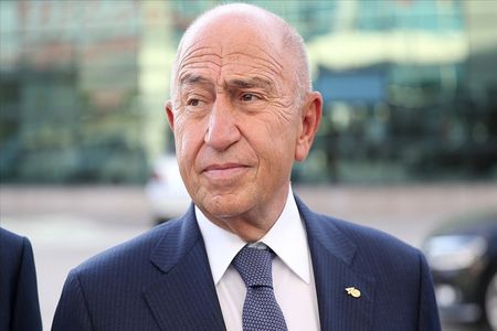 Nihat Özdəmir:  “Azarkeşlərə Türkiyə və Azərbaycan bayraqları veriləcək” Nihat Özdəmir:  “Azarkeşlərə Türkiyə və Azərbaycan bayraqları veriləcək”