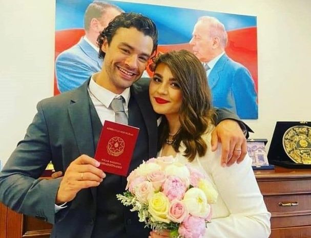 Van Dammın azərbaycanlı qızla evlənən oğlu müharibə vaxtı ölkəmizi dəstəkləyib -  FOTO