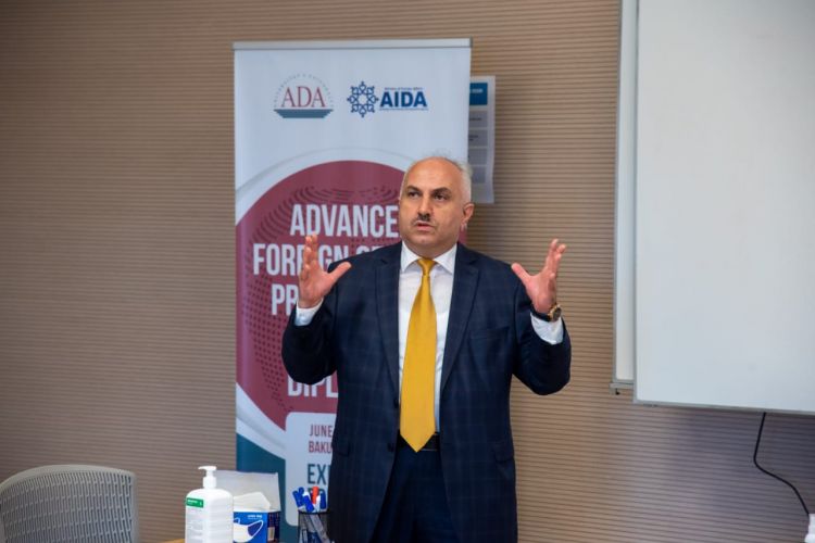 Əfqanıstanlı diplomatlara Böyük Qayıdış haqqında məlumat verilib