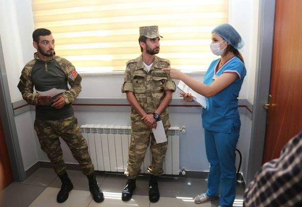 Silahlı Qüvvələr Günü münasibətilə  qazilərimiz üçün xüsusi aksiya - FOTO Silahlı Qüvvələr Günü münasibətilə  qazilərimiz üçün xüsusi aksiya - FOTO