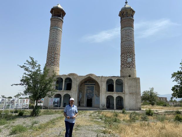 Türkiyə səfiri Ağdam Cümə məscidi ilə bağlı paylaşım edib: “Həsrət bitəcək...” -  FOTO - VİDEO