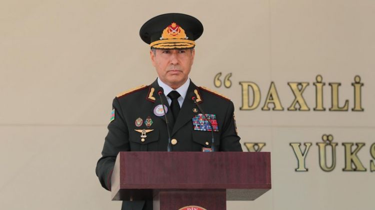 Vilayət Eyvazov rəis müavinini işdən çıxardı