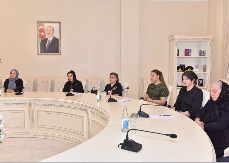 Polad Həşimovun medalları ailəsinə təqdim edildi -  FOTO