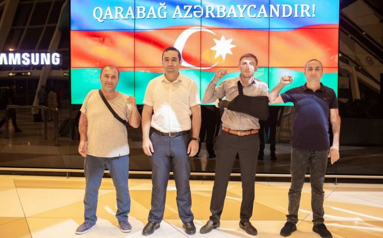 Daha 10 qazimiz müalicə üçün Türkiyəyə göndərildi -  FOTO
