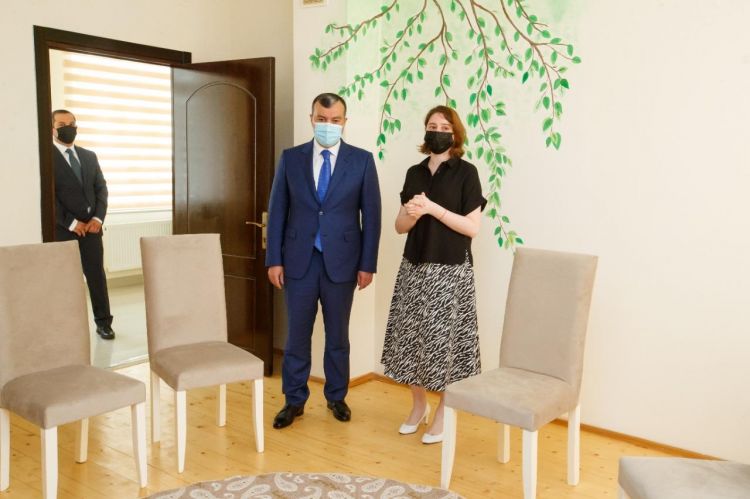 Məişət zorakılığından zərər çəkənlərin sosial reabilitasiyası şöbəsi açıldı -  FOTO