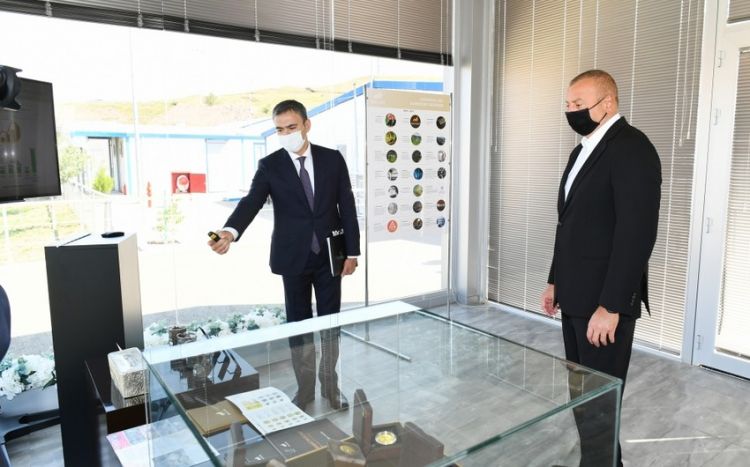 İlham Əliyev “Çovdar” İnteqrəolunmuş Regional Emal Sahəsinin fəaliyyəti ilə tanış olub -  YENİLƏNİB İlham Əliyev “Çovdar” İnteqrəolunmuş Regional Emal Sahəsinin fəaliyyəti ilə tanış olub -  YENİLƏNİB