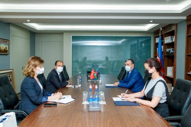 Sahil Babayev Türkiyənin səfiri ilə görüşüb
