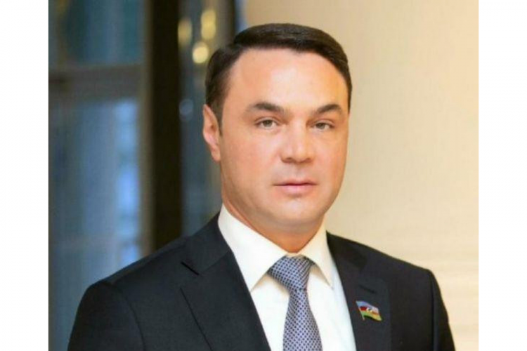 İntizam komissiyası polisi döyən deputatla bağlı rəyi yekdilliklə qəbul edib