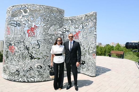 İlham Əliyev və Mehriban Əliyeva “Gənclik” parkının açılışında - YENİLƏNİB - FOTO