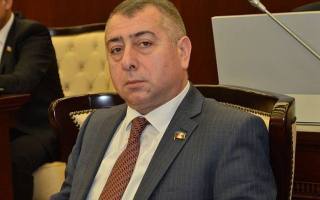 Sabiq deputata 300 min borc verən müəllimə vəfat edib