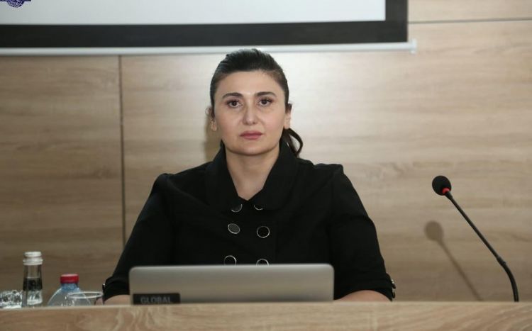 Nazirlik əməkdaşı vəfat etdi