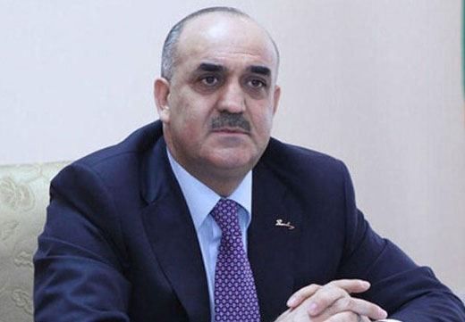 Səlim Müslümov vəkilindən imtina etdi