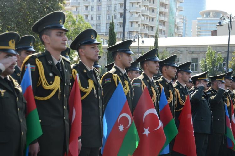 Bakının azad olunmasının ildönümü münasibətilə yürüş keçirilir