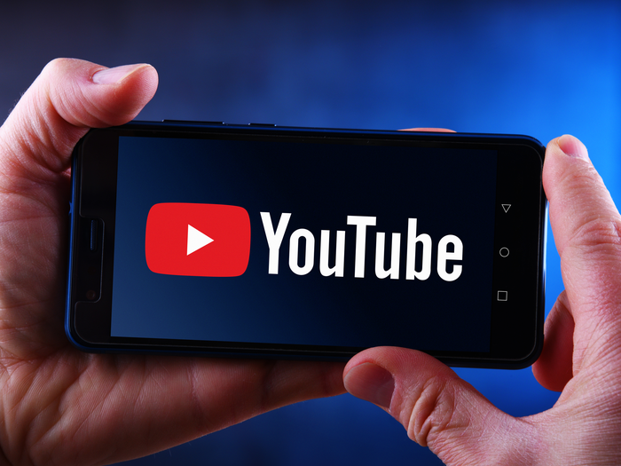 "YouTube" vaksinlərlə bağlı bu videoları siləcək