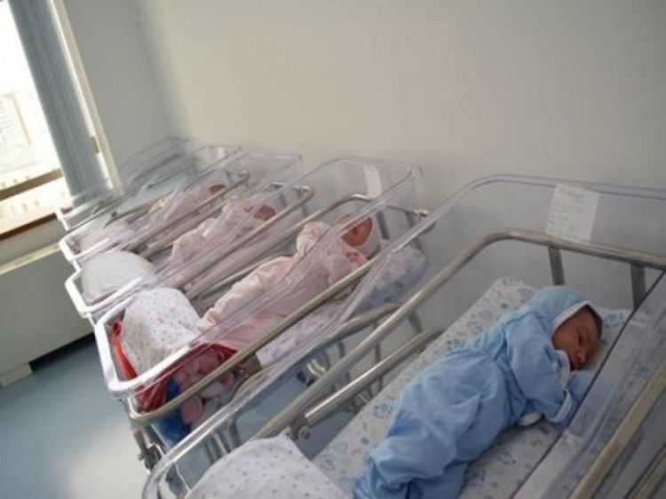 Azərbaycanda yeni doğulan körpələr arasında COVİD-19-a yoluxma halı aşkarlanıb
