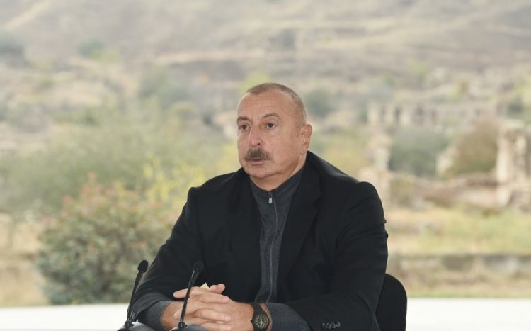 Prezident: "Köçkünləri maksimum qısa müddətdə doğma torpaqlarına qaytaracağıq"