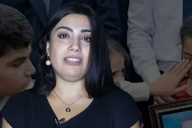 “Şəhid qızı” hər kəsi ağlatdı -  VİDEO “Şəhid qızı” hər kəsi ağlatdı -  VİDEO