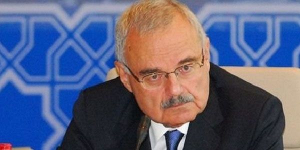 Səhhəti pisləşdiyi deyilən Artur Rasi-zadə DANIŞDI - YENİLƏNİB Səhhəti pisləşdiyi deyilən Artur Rasi-zadə DANIŞDI - YENİLƏNİB