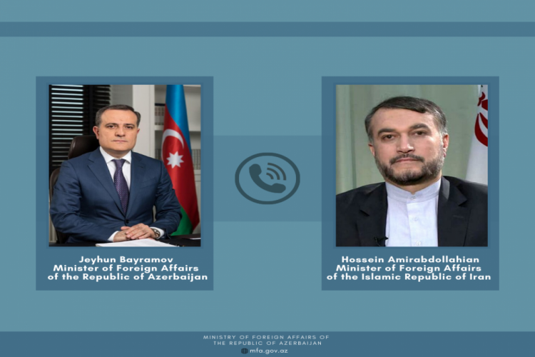 Ceyhun Bayramov iranlı həmkarı ilə telefonla danışıb